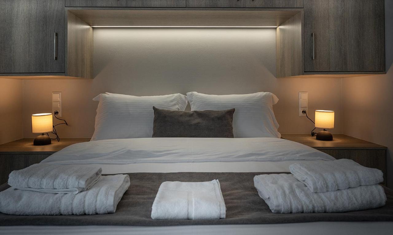 Nk Luxury Apartments 프레베자 외부 사진