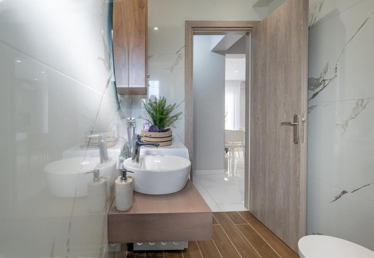 Nk Luxury Apartments 프레베자 외부 사진